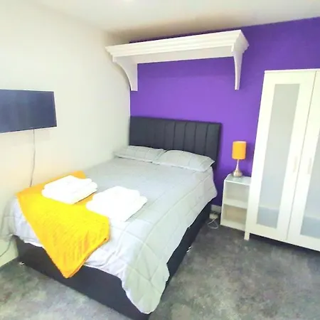 The Ritz St Lukes Apartment *
